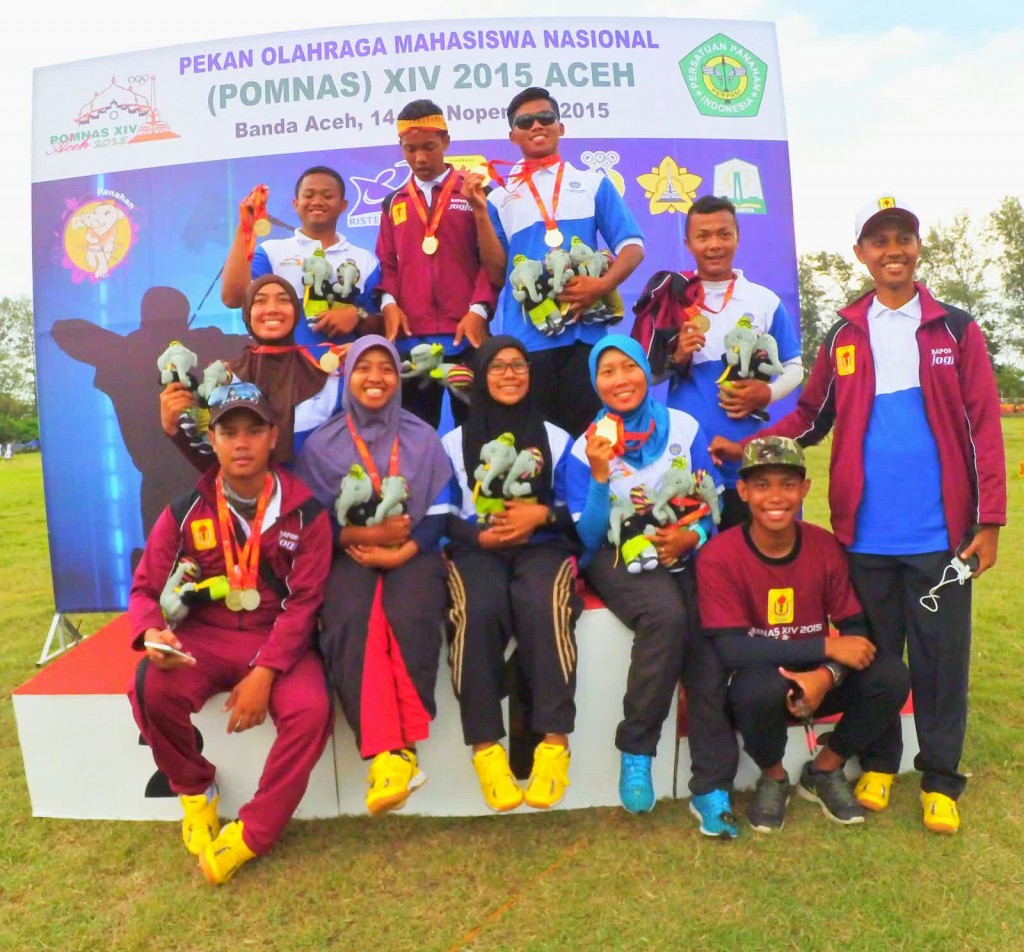 Emas panahan pomnas XIV